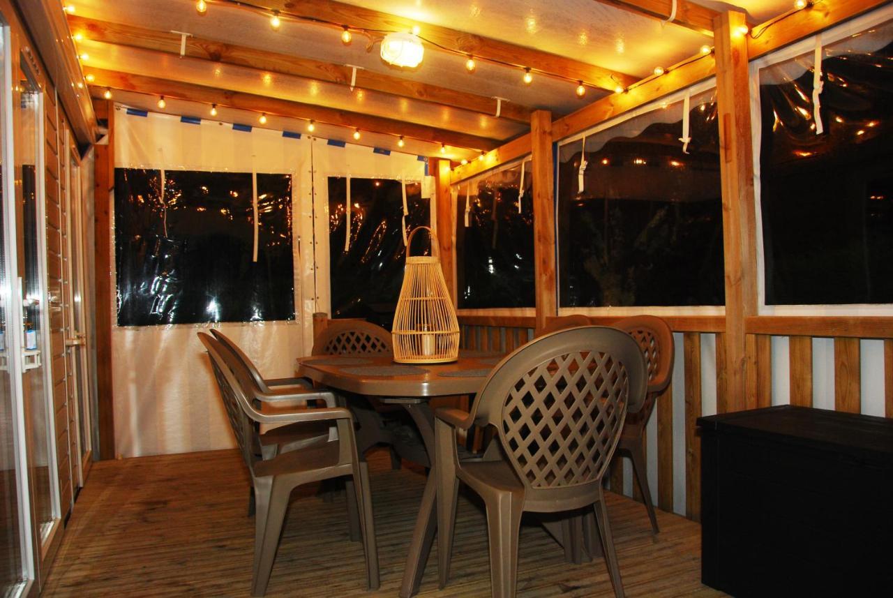 Mobilhome 2Ch Climatise-Terrasse Fermee-4 Velos-Camping 4 Etoiles Les Charmettes Les Mathes Exterior photo