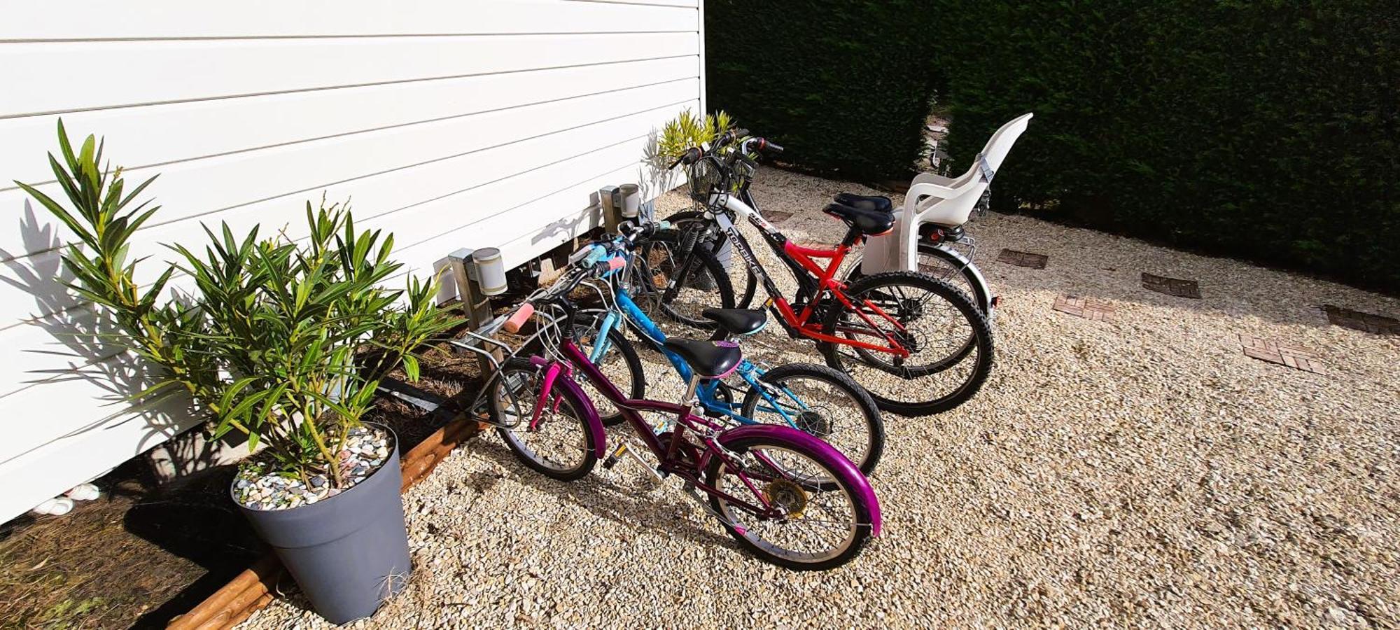 Mobilhome 2Ch Climatise-Terrasse Fermee-4 Velos-Camping 4 Etoiles Les Charmettes Les Mathes Exterior photo